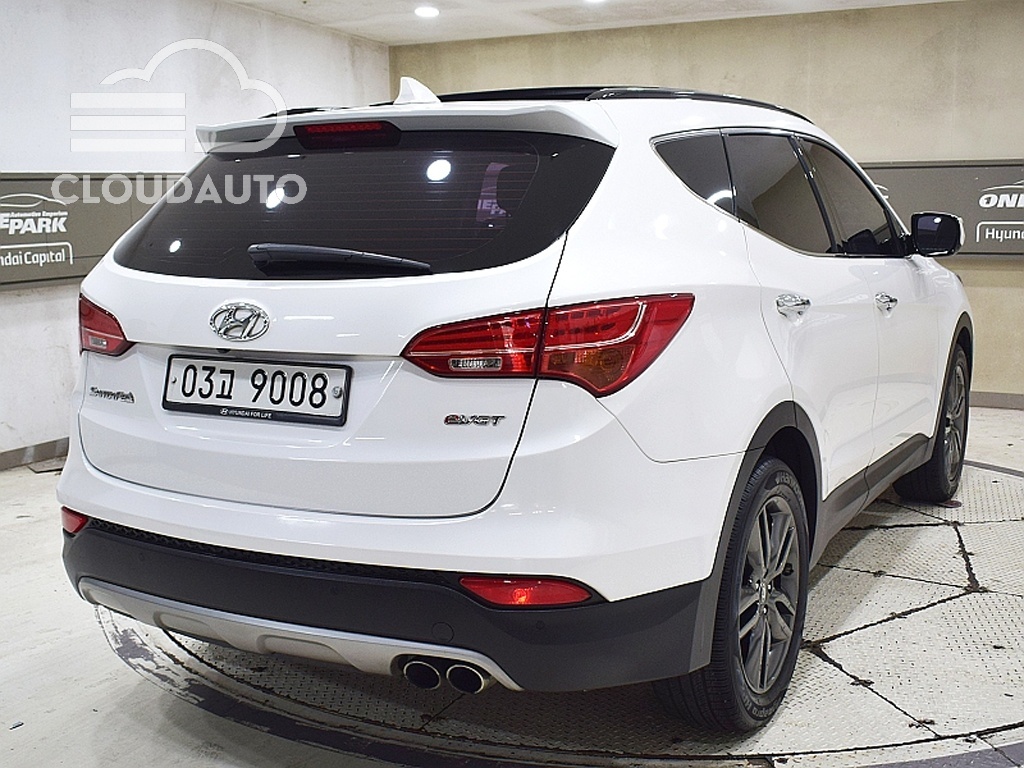 2014 Hyundai Santa Fe Diesel 2.0 2WD Exclusive - Image 2