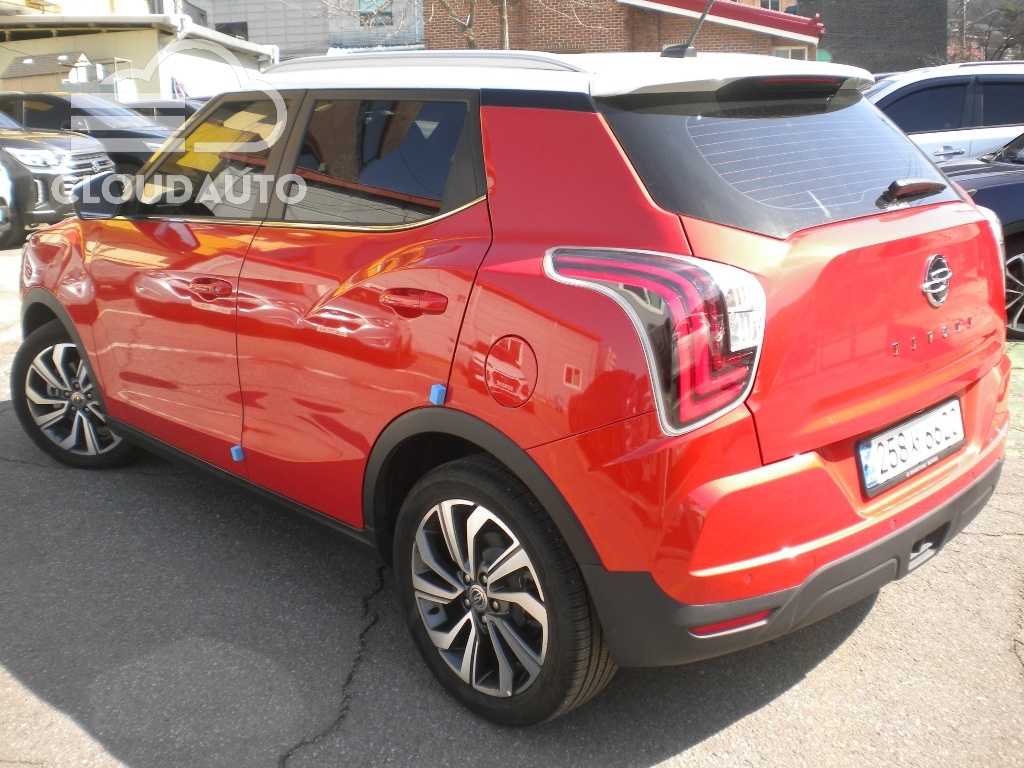 2021 SsangYong Tivoli Gasoline 1.5 2WD - Image 11
