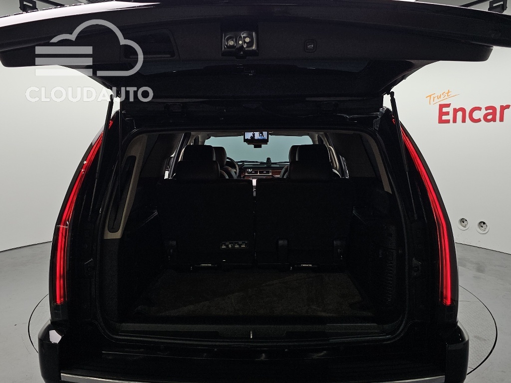 2013 Chevrolet Suburban 5.3 - Image 19