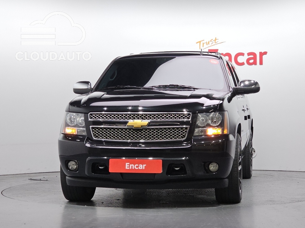 2013 Chevrolet Suburban 5.3 - Image 3