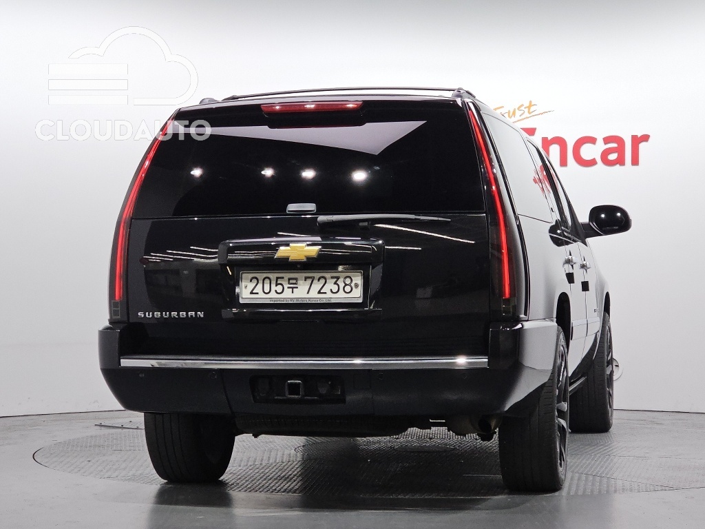 2013 Chevrolet Suburban 5.3 - Image 4