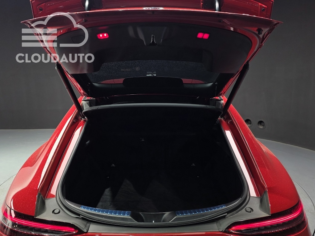 2020 Mercedes-Benz AMG GT 4Door 43 4MATIC+ - Image 18