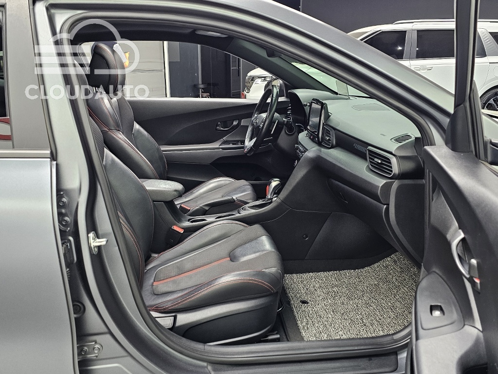 2018 Hyundai Veloster 1.6 Turbo Sports - Image 11