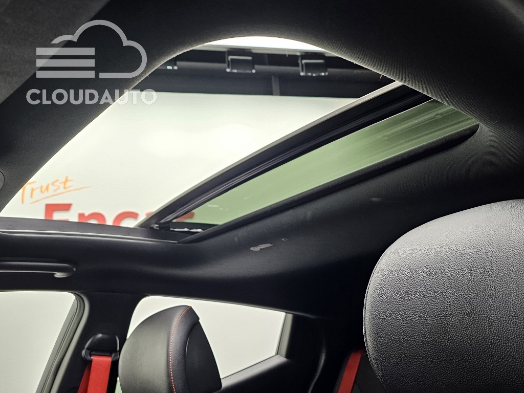 2018 Hyundai Veloster 1.6 Turbo Sports - Image 19