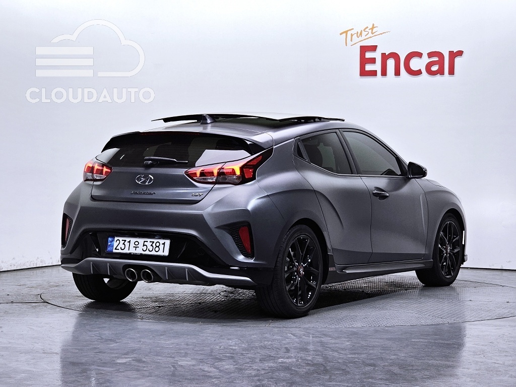 2018 Hyundai Veloster 1.6 Turbo Sports - Image 2