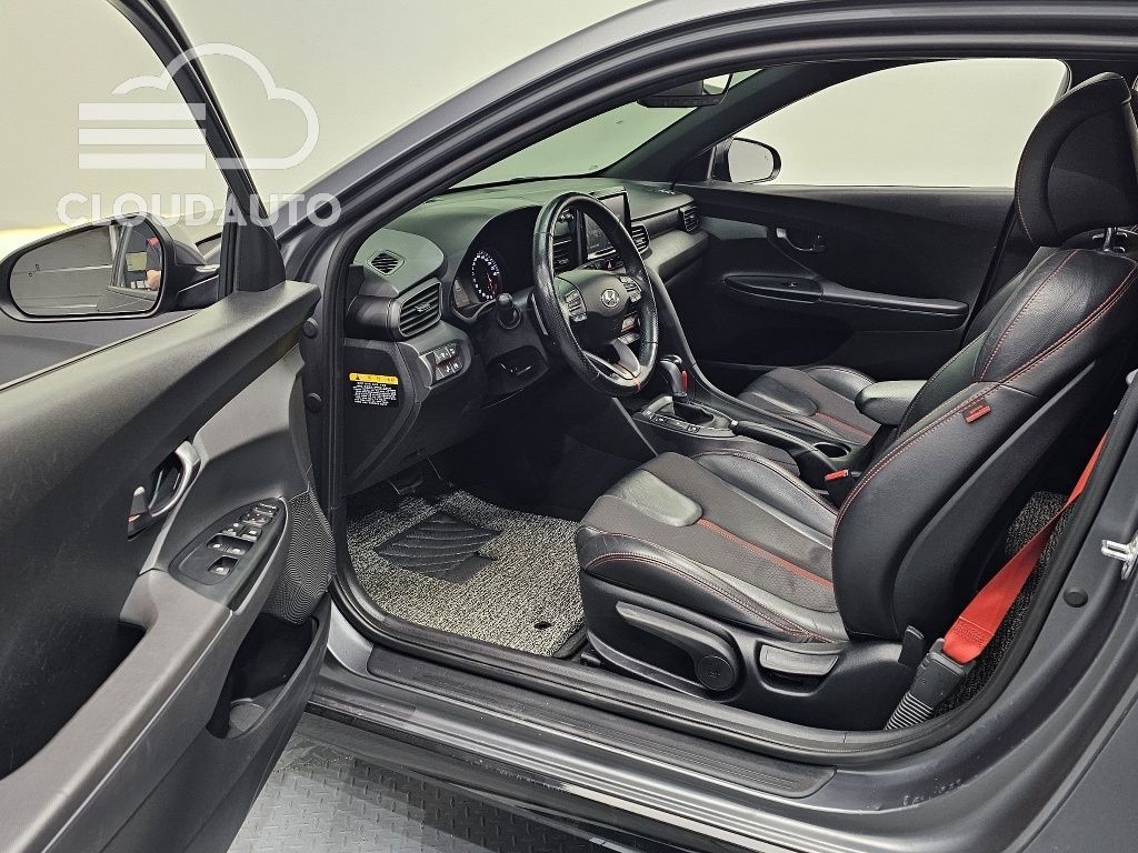 2018 Hyundai Veloster 1.6 Turbo Sports - Image 10
