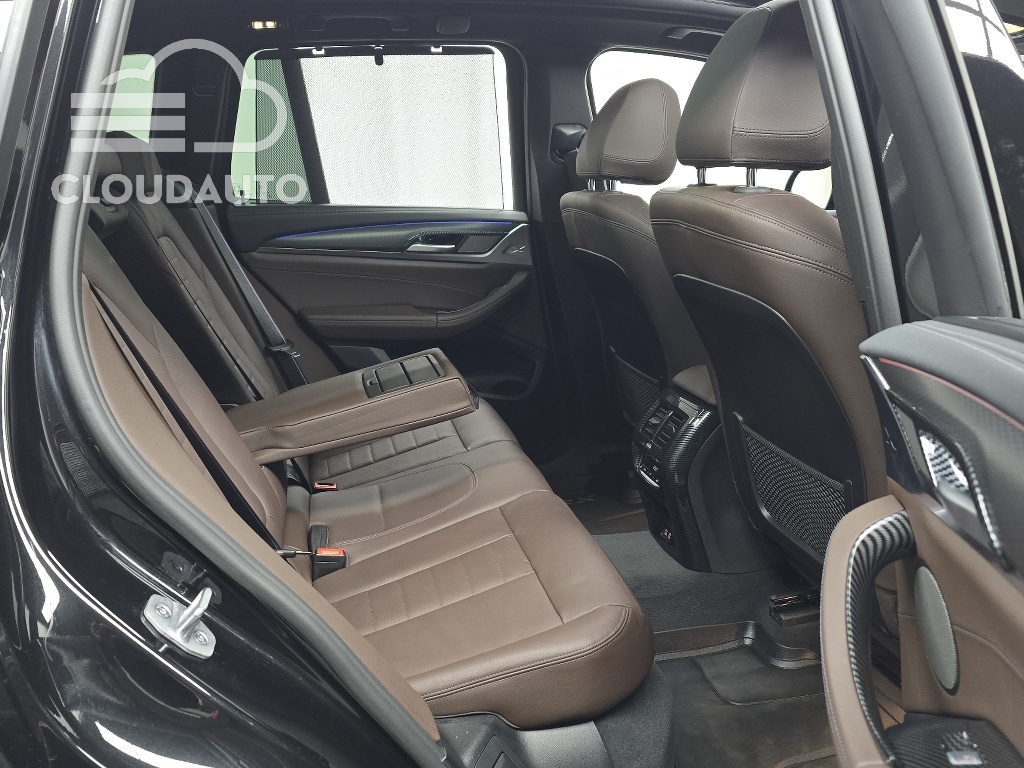 2024 BMW X3 xDrive 20i M Sports - Image 12