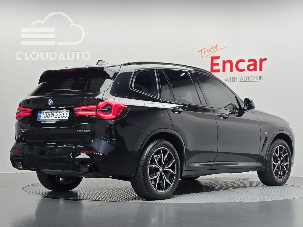 2024 BMW X3 xDrive 20i M Sports - Image 2