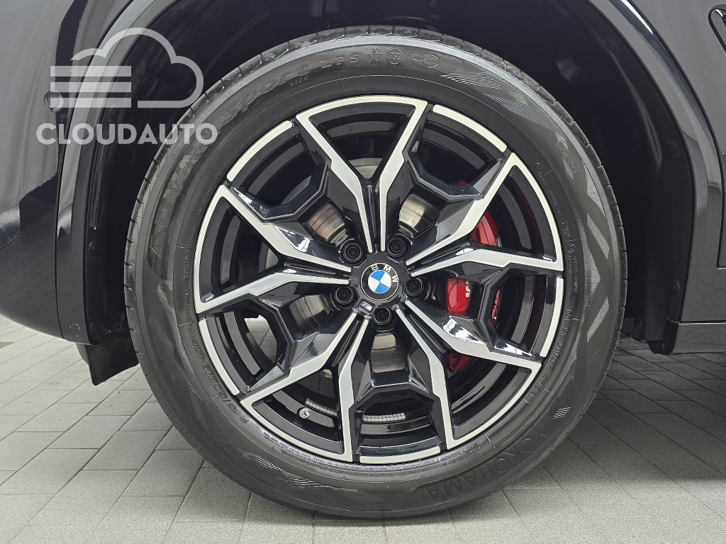 2024 BMW X3 xDrive 20i M Sports - Image 5