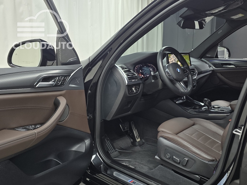 2024 BMW X3 xDrive 20i M Sports - Image 10