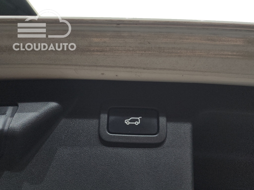 2016 Land Rover Discovery Sport 2.0 TD4 HSE Luxury - Image 18