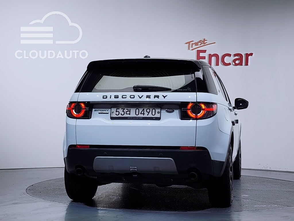 2016 Land Rover Discovery Sport 2.0 TD4 HSE Luxury - Image 4