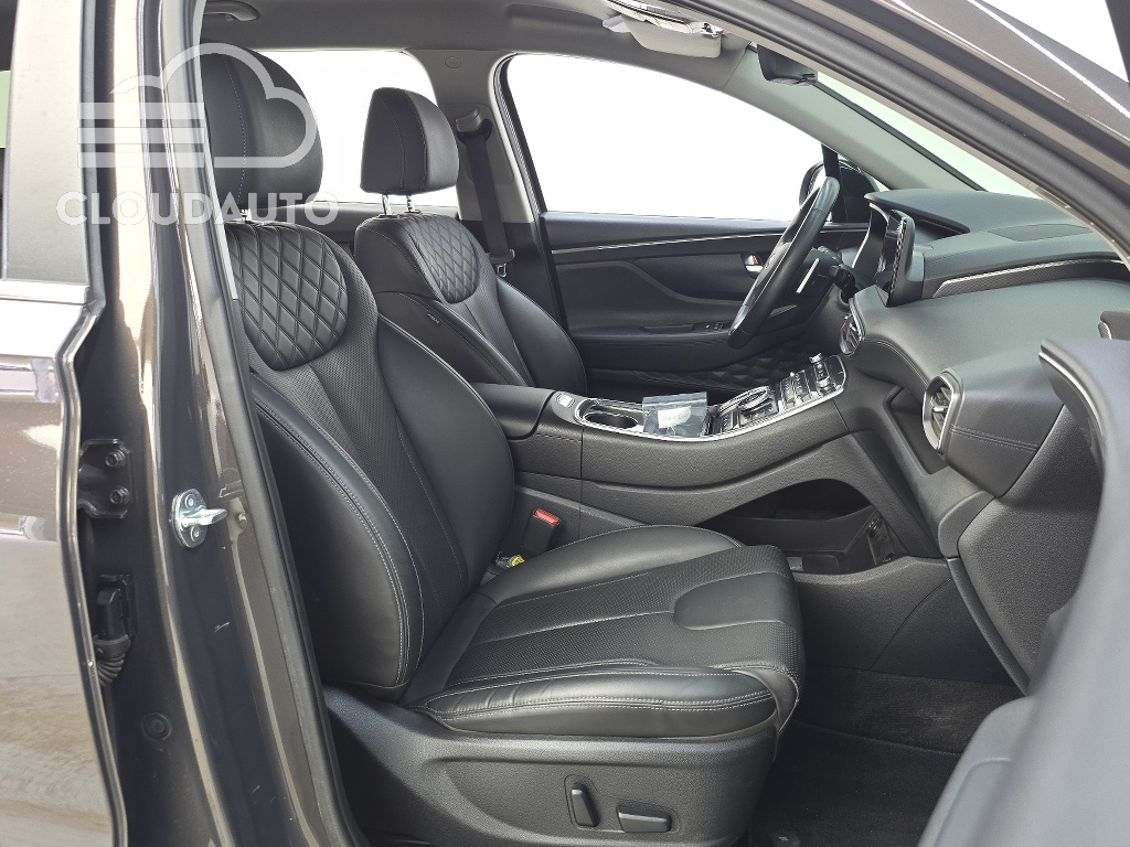 2023 Hyundai Santa Fe Gasoline 2.5T 4WD - Image 11