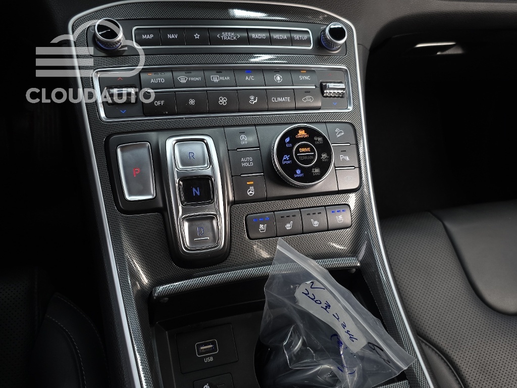 2023 Hyundai Santa Fe Gasoline 2.5T 4WD - Image 9