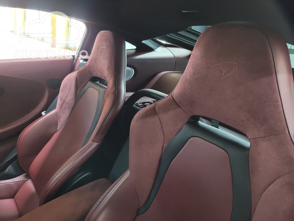 2022 McLaren GT 4.0 - Image 15