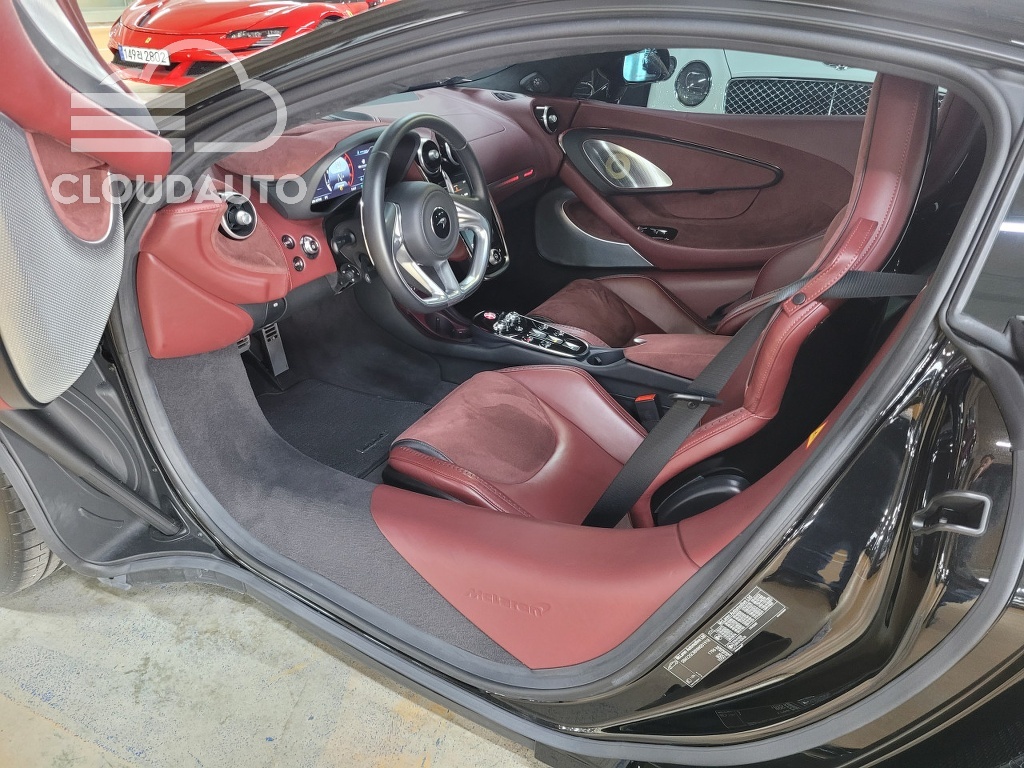 2022 McLaren GT 4.0 - Image 7
