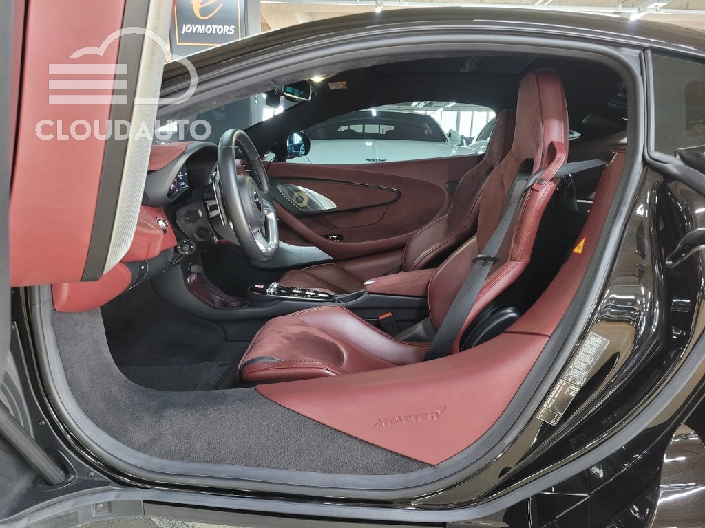 2022 McLaren GT 4.0 - Image 10