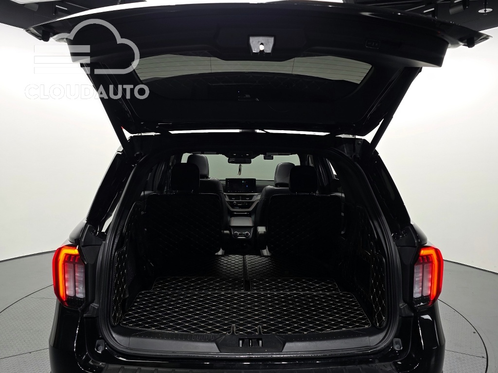 2025 Ford Explorer 2.3 ST-Line 4WD - Image 20