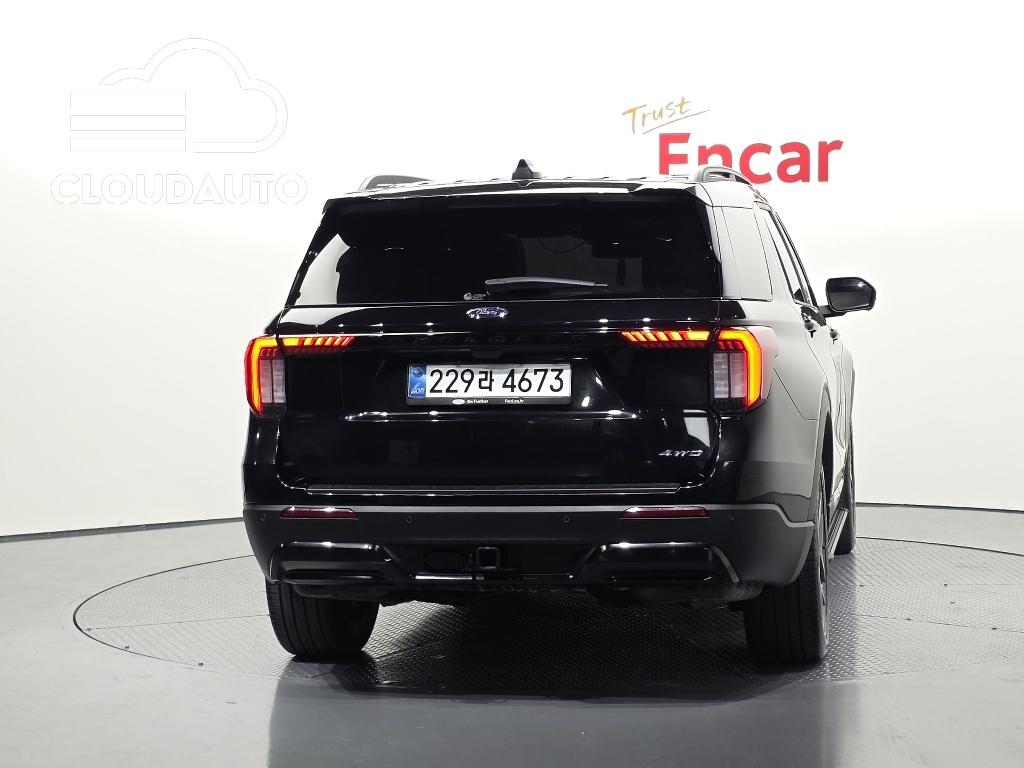 2025 Ford Explorer 2.3 ST-Line 4WD - Image 4