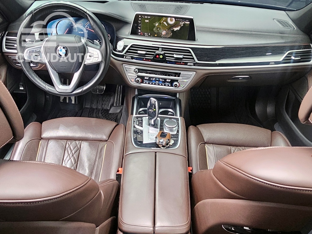 2019 BMW 7 Series 740Li xDrive M Sports - Image 7