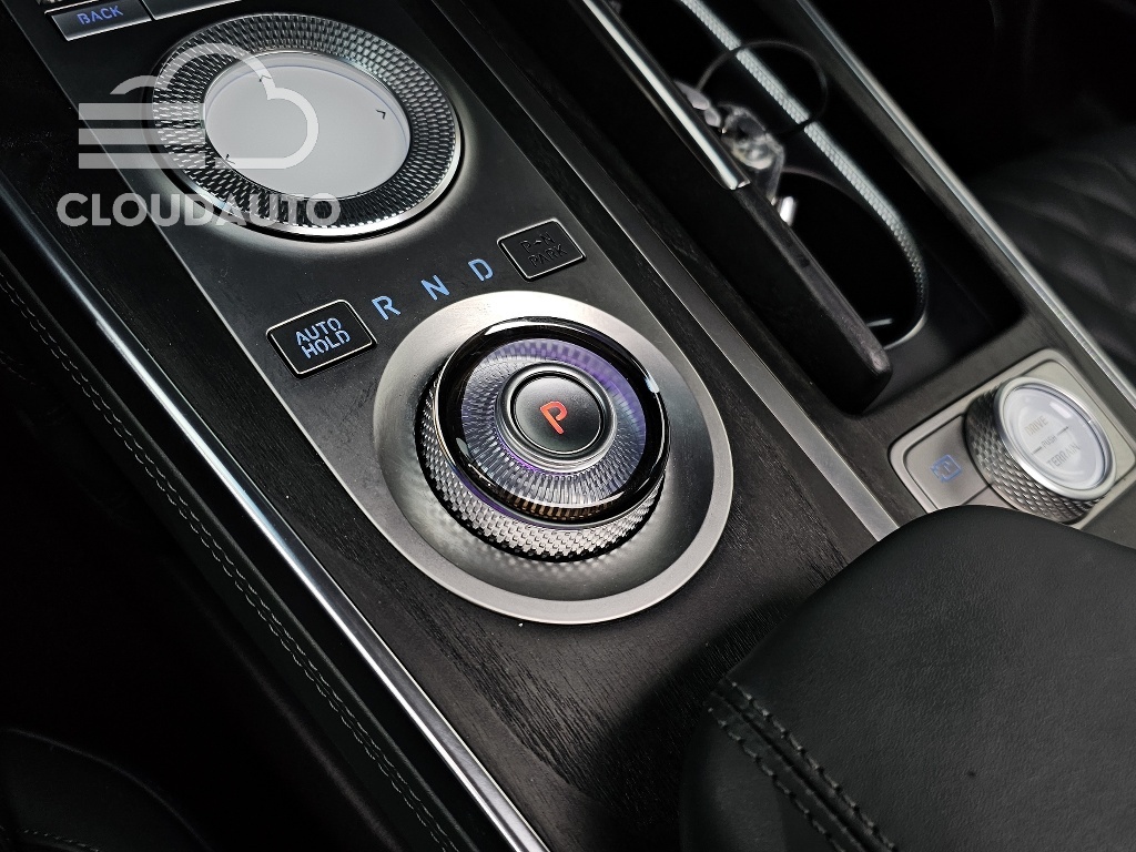 2022 Genesis GV80 2.5T Gasoline AWD - Image 9