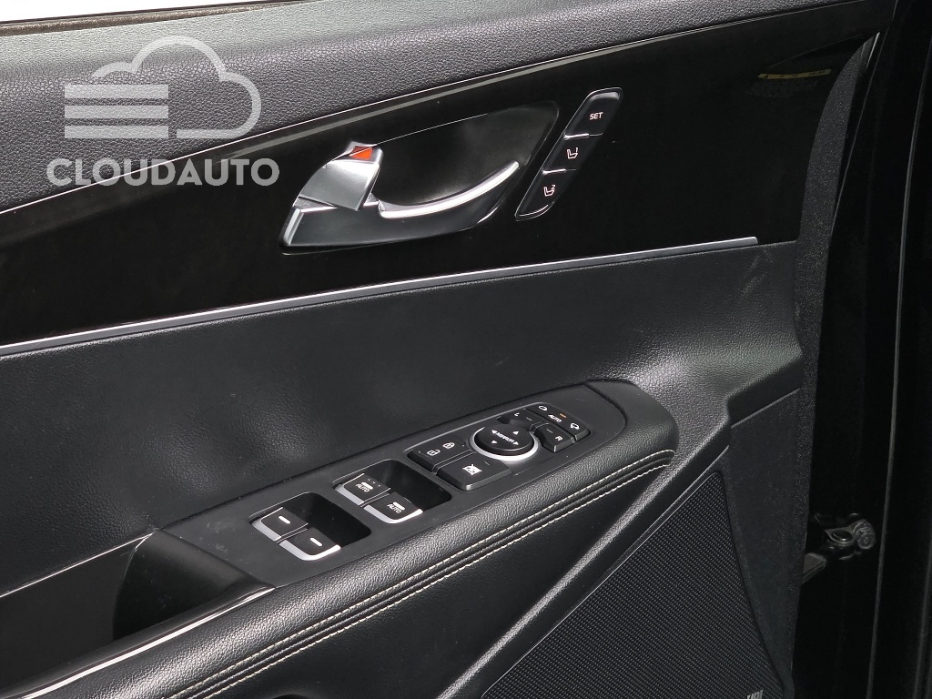 2019 Kia Sorento Gasoline 2.0 Turbo 2WD - Image 17