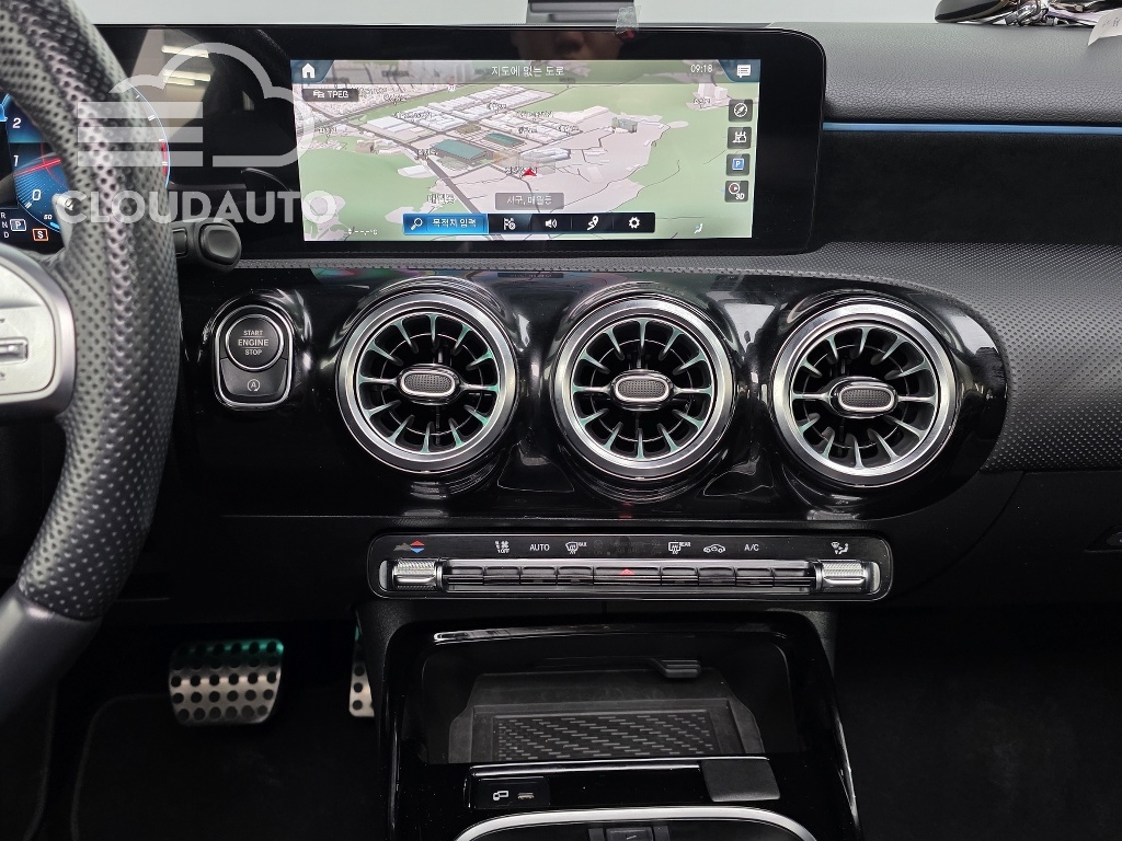 2023 Mercedes-Benz A-Class AMG A35 4MATIC Sedan - Image 17