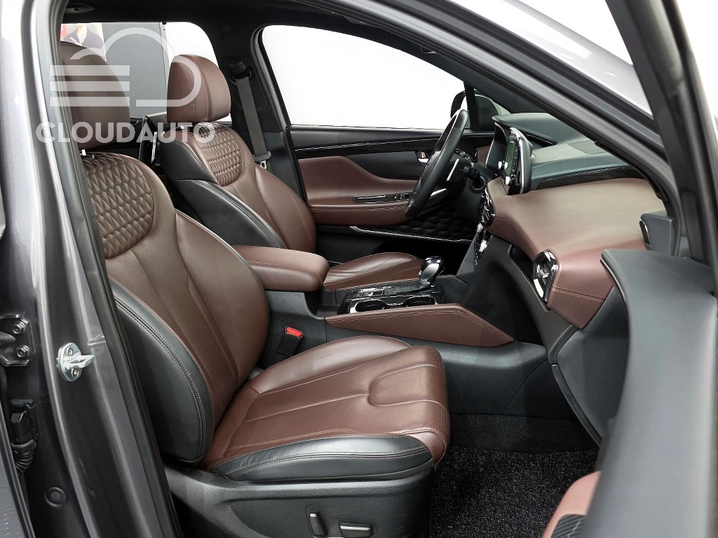 2020 Hyundai Santa Fe Gasoline 2.0T 2WD - Image 11