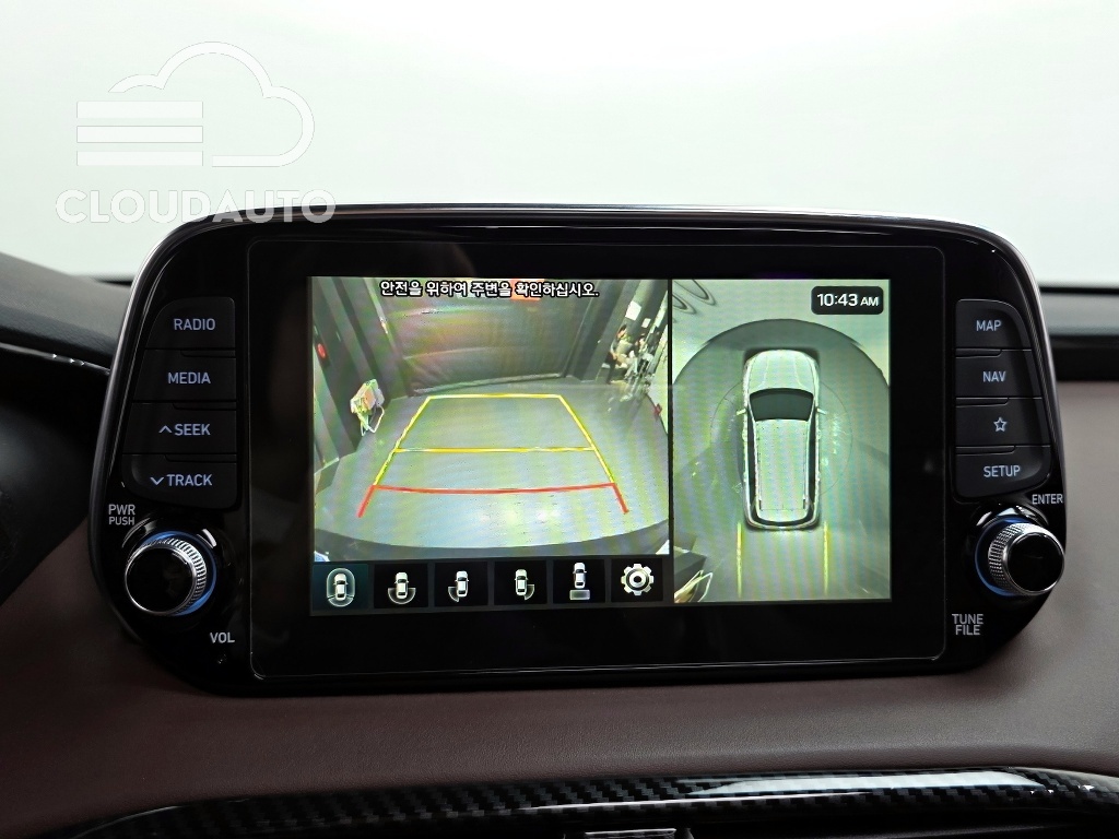 2020 Hyundai Santa Fe Gasoline 2.0T 2WD - Image 17