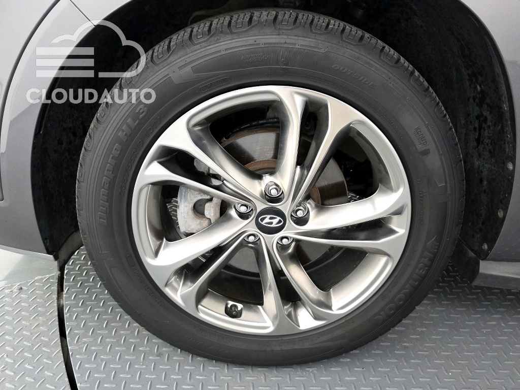 2020 Hyundai Santa Fe Gasoline 2.0T 2WD - Image 5