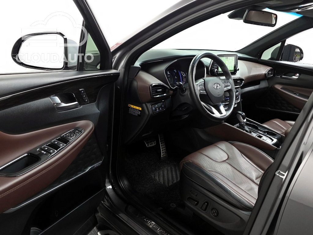2020 Hyundai Santa Fe Gasoline 2.0T 2WD - Image 10