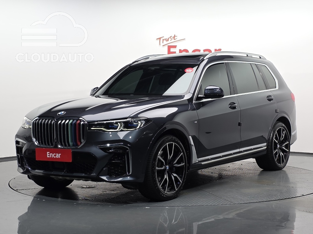 2020 BMW X7 xDrive 40i M Sports 6
