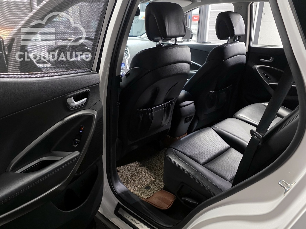 2014 Hyundai Santa Fe Diesel 2.0 2WD Exclusive - Image 11
