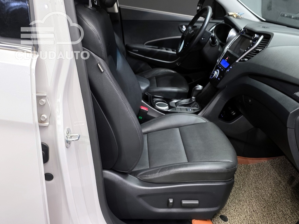 2014 Hyundai Santa Fe Diesel 2.0 2WD Exclusive - Image 12
