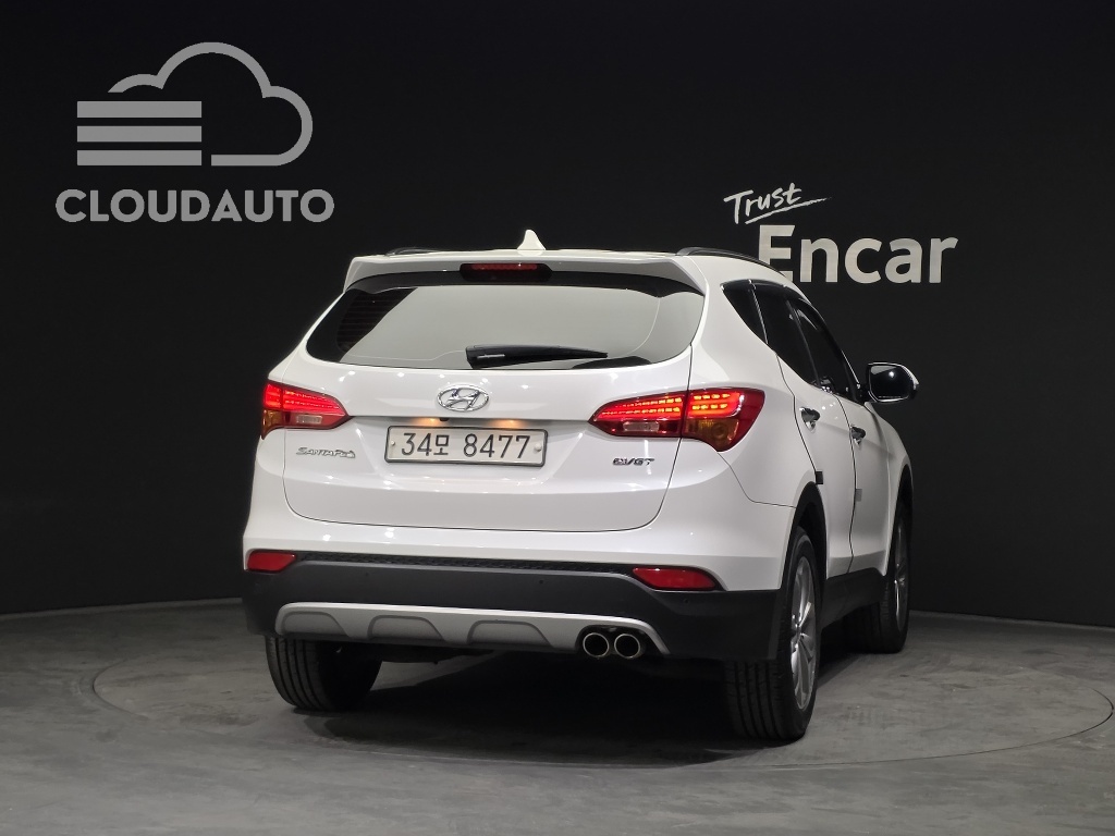 2014 Hyundai Santa Fe Diesel 2.0 2WD Exclusive - Image 4