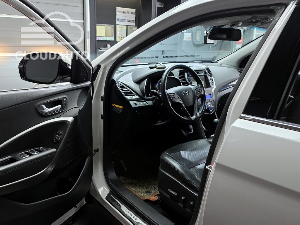2014 Hyundai Santa Fe Diesel 2.0 2WD Exclusive - Image 10