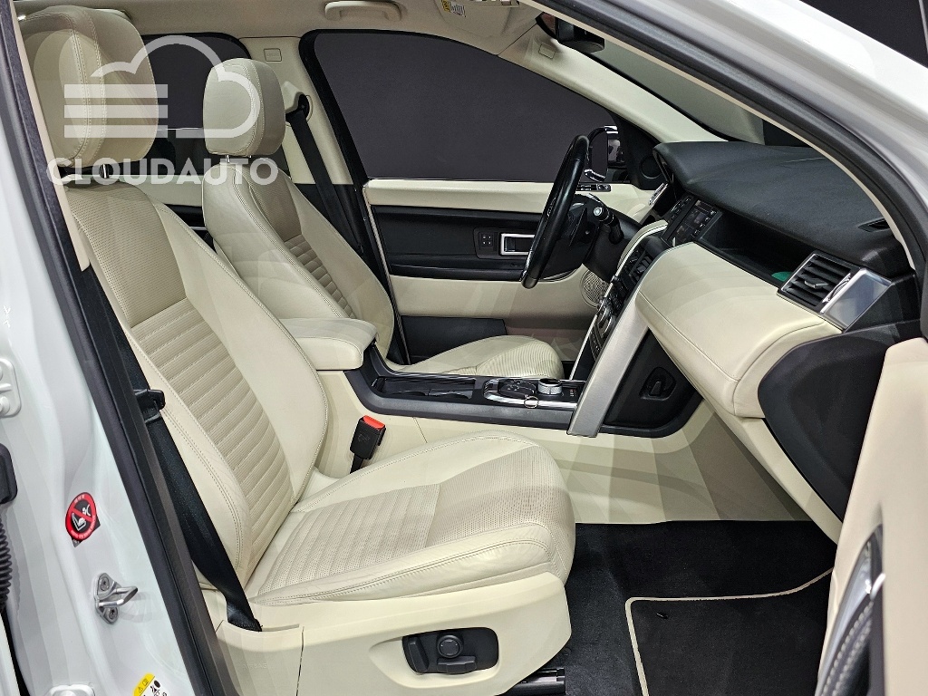 2016 Land Rover Discovery Sport 2.0 TD4 HSE Luxury - Image 15