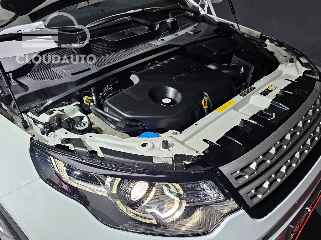 2016 Land Rover Discovery Sport 2.0 TD4 HSE Luxury - Image 6