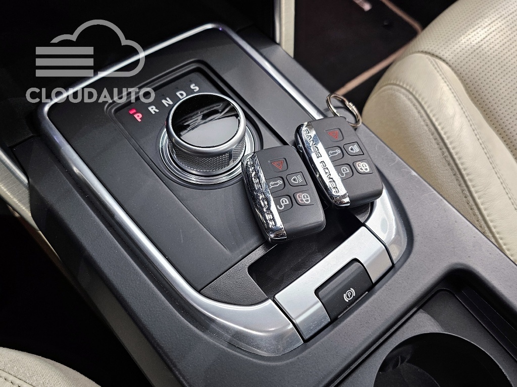 2016 Land Rover Discovery Sport 2.0 TD4 HSE Luxury - Image 9