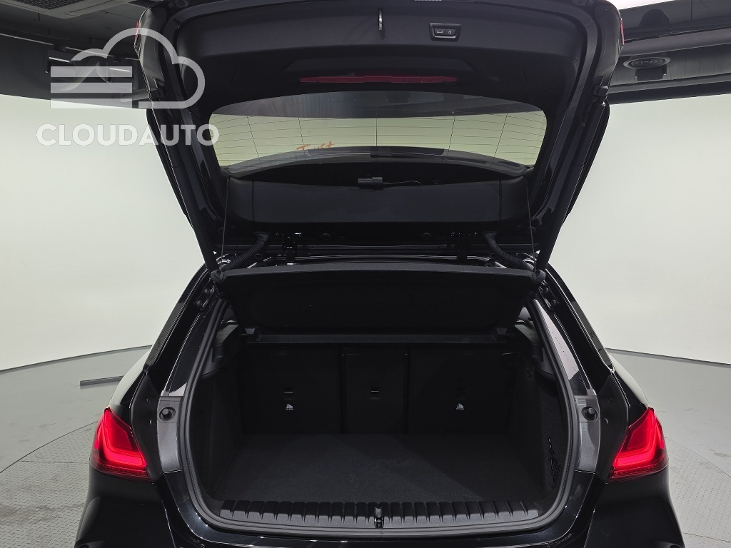 2024 BMW 1 Series 120i M Sports - Image 20