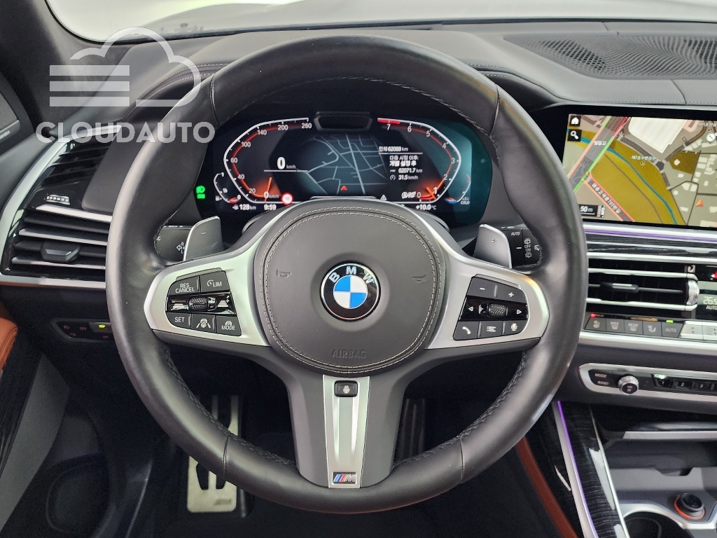 2022 BMW X7 xDrive 40i M Sports 6 - Image 13