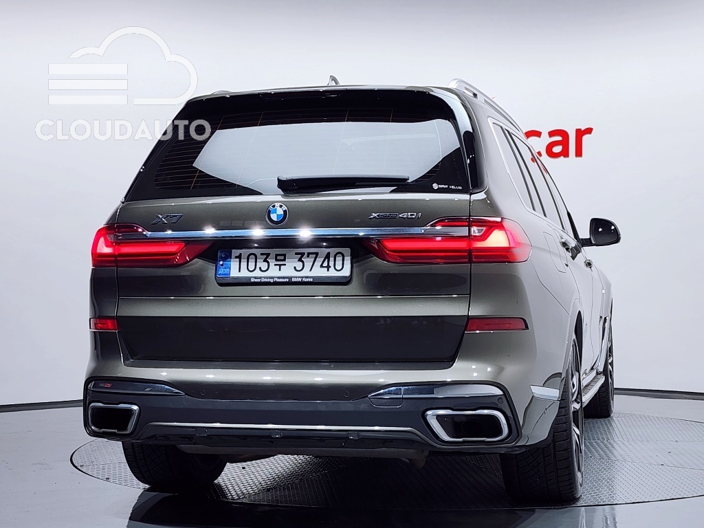 2022 BMW X7 xDrive 40i M Sports 6 - Image 4