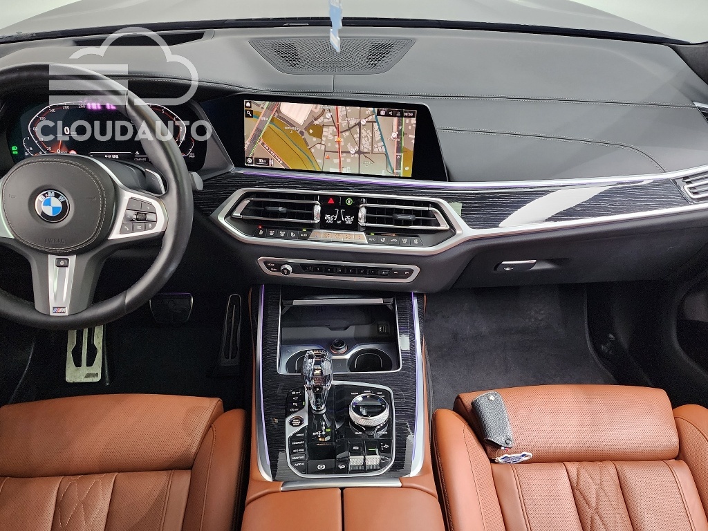 2022 BMW X7 xDrive 40i M Sports 6 - Image 7