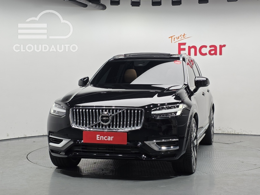 2024 Volvo XC90 T8 Hybrid - Image 3