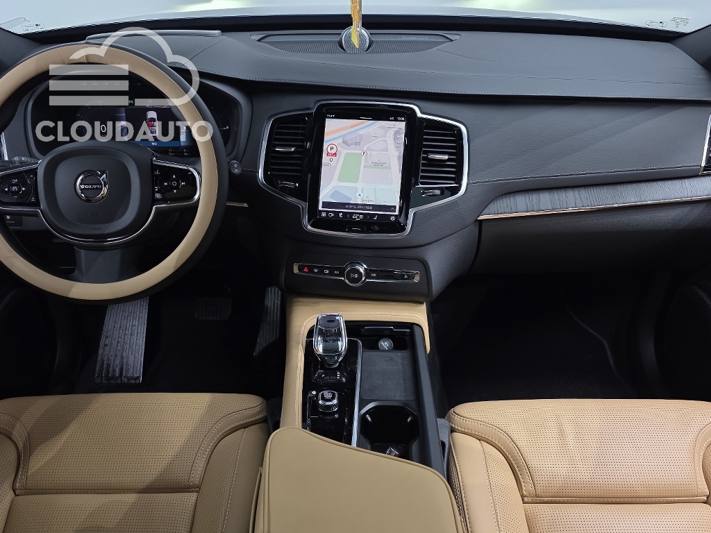2024 Volvo XC90 T8 Hybrid - Image 7