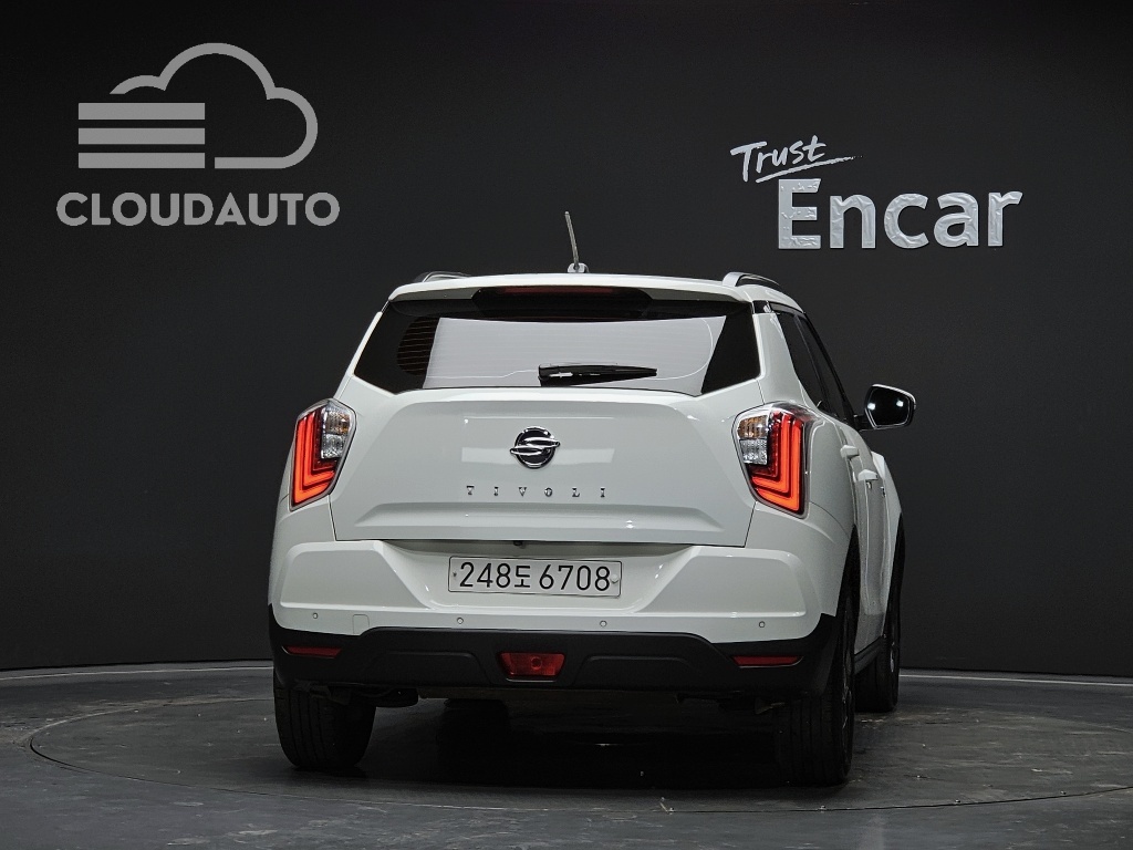 2022 SsangYong Tivoli Gasoline 1.5 2WD - Image 4