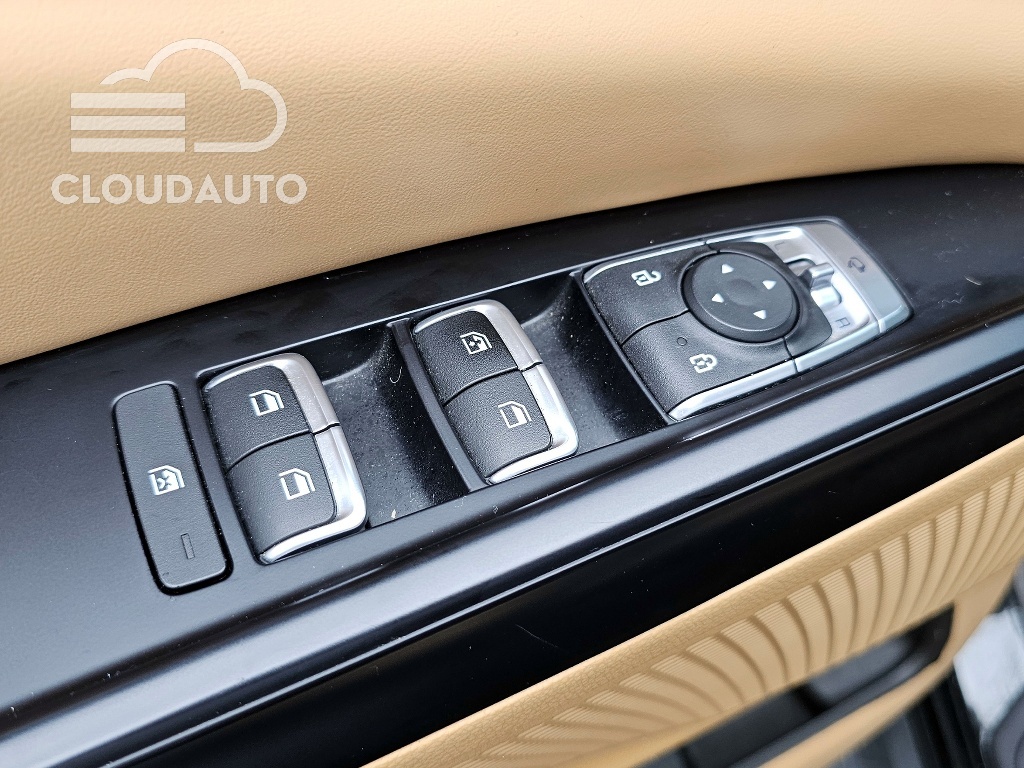 2022 Kia Carnival 9 Prestige - Image 14