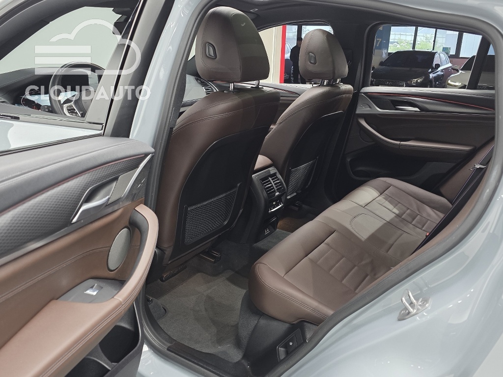 2022 BMW X4 xDrive20i M Sports - Image 26
