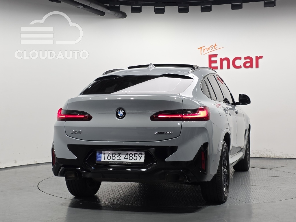 2022 BMW X4 xDrive20i M Sports - Image 4