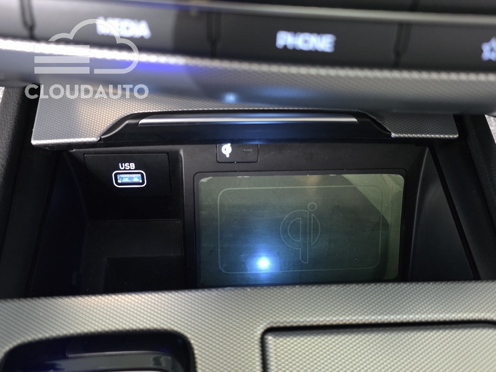 2019 Genesis G80 3.3 GDI AWD - Image 16